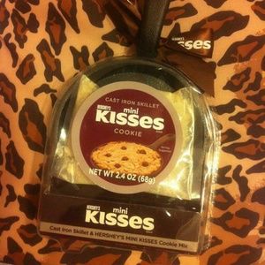 Hershey's Small Skillet